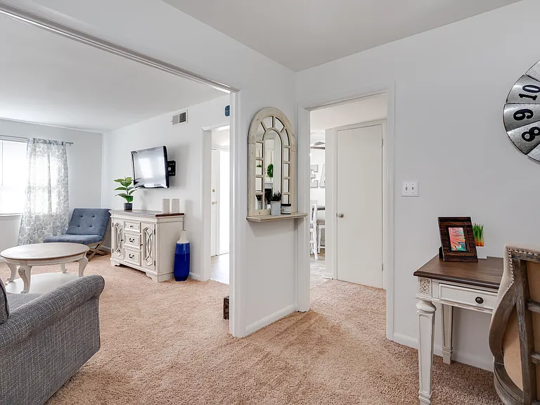 The Arbors Apartments — Photo 3