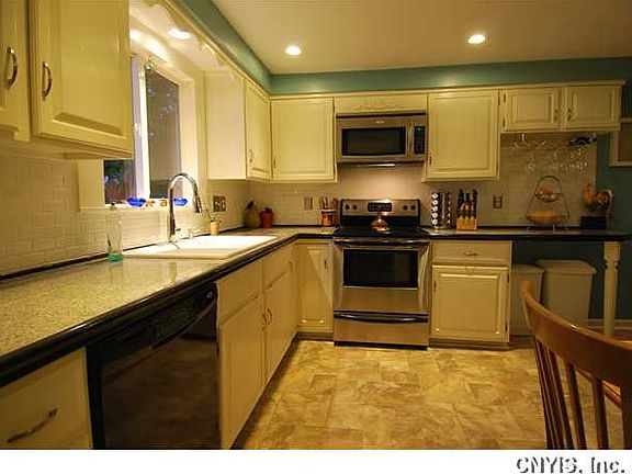 4th image of 4653 Goldrush Dr