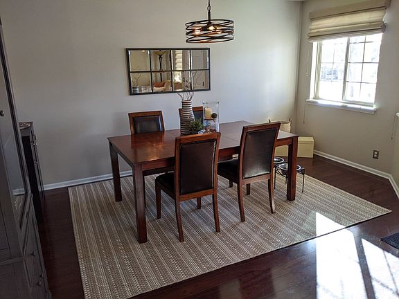 4th image of 5912 Thompson Creek Blvd