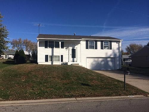 1st image of 3025 Mayfair Dr