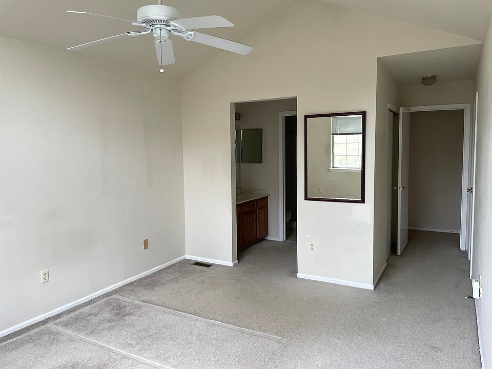 1st image of 30 Wentworth Rd