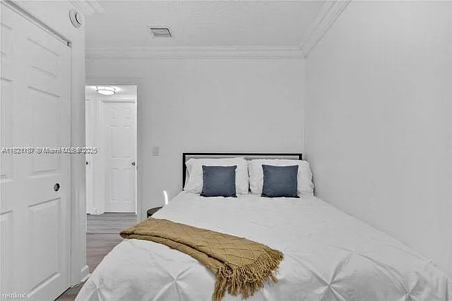 4120 NW 3rd Way — Photo 9