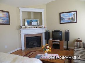 4th image of 2545B Brookville Dr