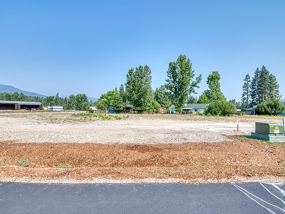 2nd image of 136 Kay Ln