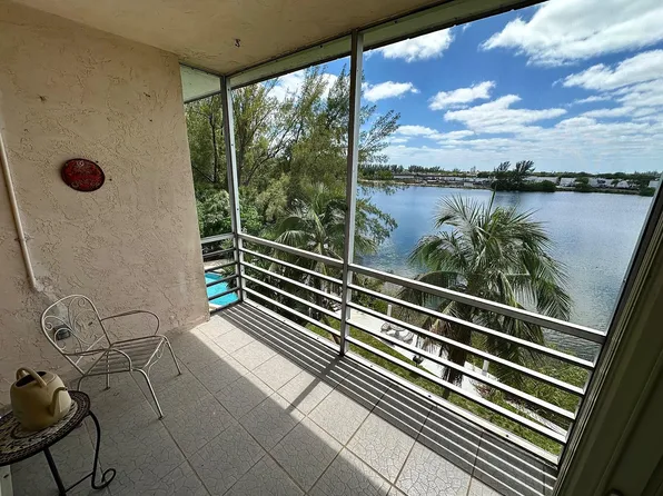 4311 Crystal Lake Drive #407, Deerfield Beach, FL 33064