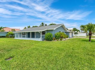 981 S Brevard Ave, Cocoa Beach, FL 32931