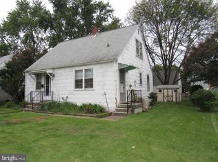 924 Kinwat Ave, Baltimore, MD 21221