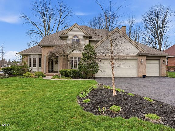 2nd image of 3206 Turnberry Dr