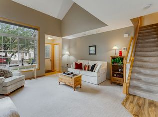 1731 Riverwood Dr, Burnsville, MN 55337