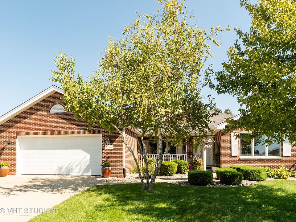 1st image of 548 Marilyn Dr