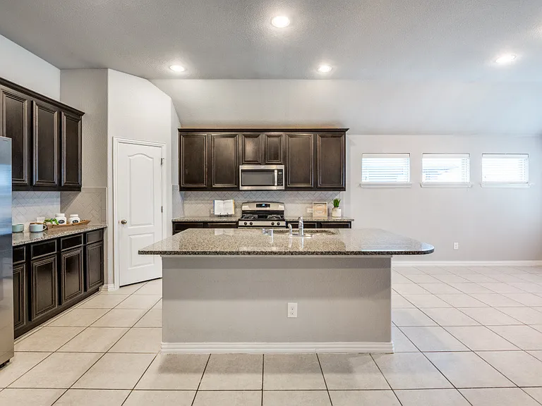1608 Emma Pearl Ln — Photo 12
