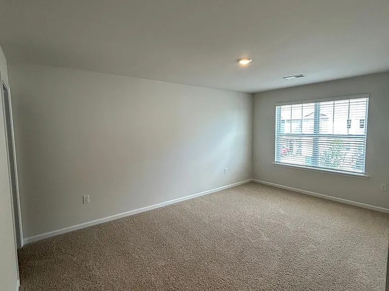413 Silicon Dr — Photo 10