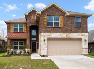 1811 Silver Oaks Dr, Gainesville, TX 76240