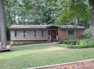 214 Heather Dr, Central, SC 29630