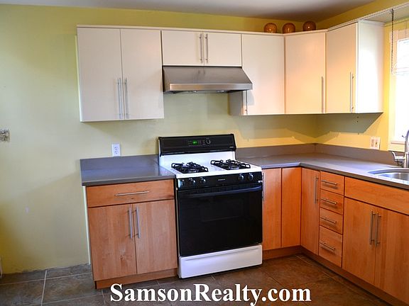 2nd image of 85 Evergreen St #1