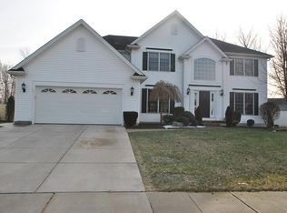 76 Autumn Creek Ct, East Amherst, NY 14051