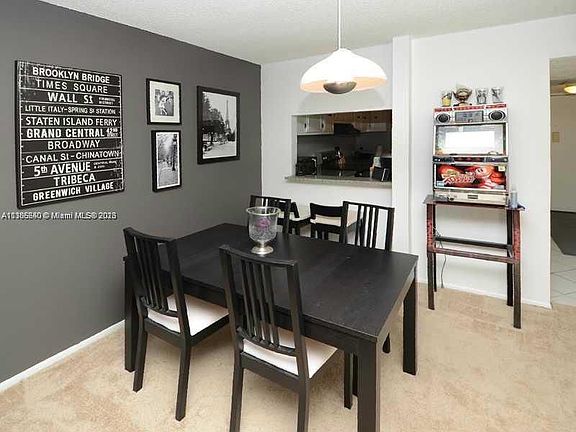 2nd image of 9431 Live Oak Pl APT 305