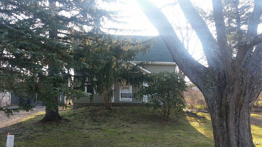 1st image of 6137 Meridian Dr