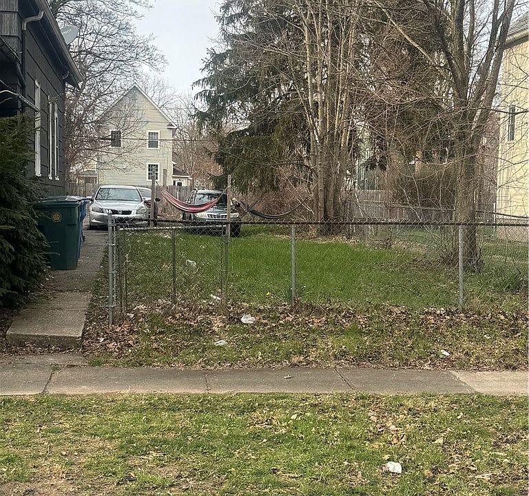 2nd image of 464 Frost Ave Lot 6