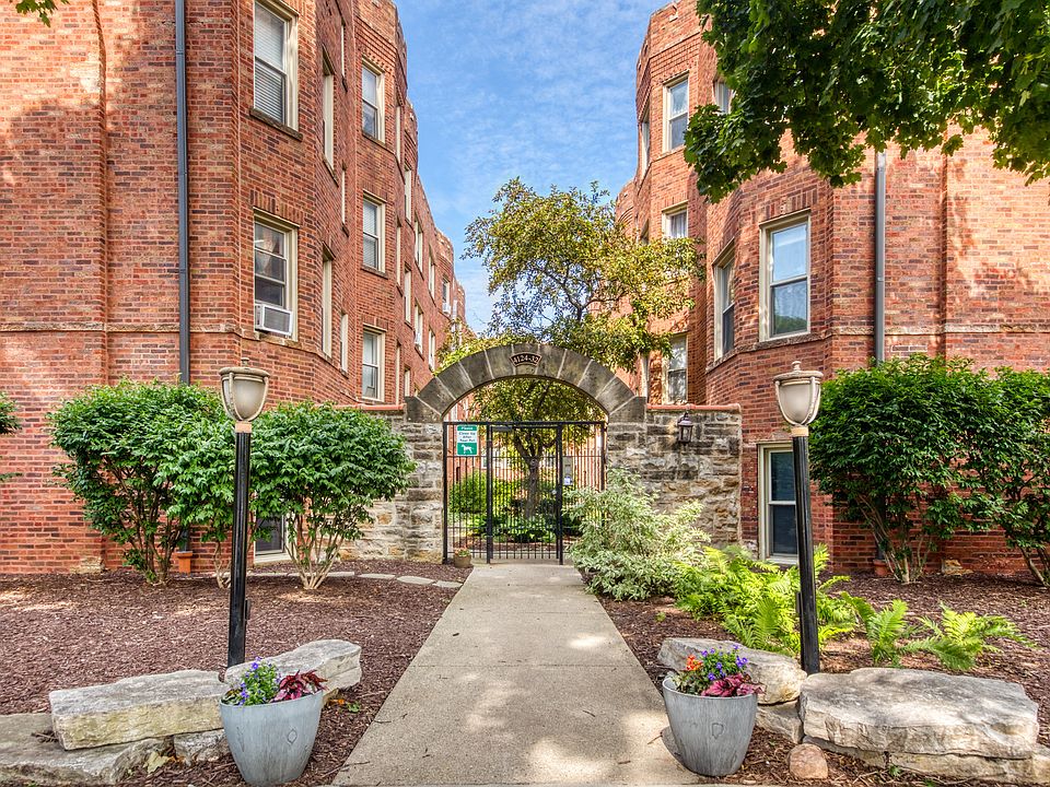 1st image of 4132 N Kedvale Ave APT 210