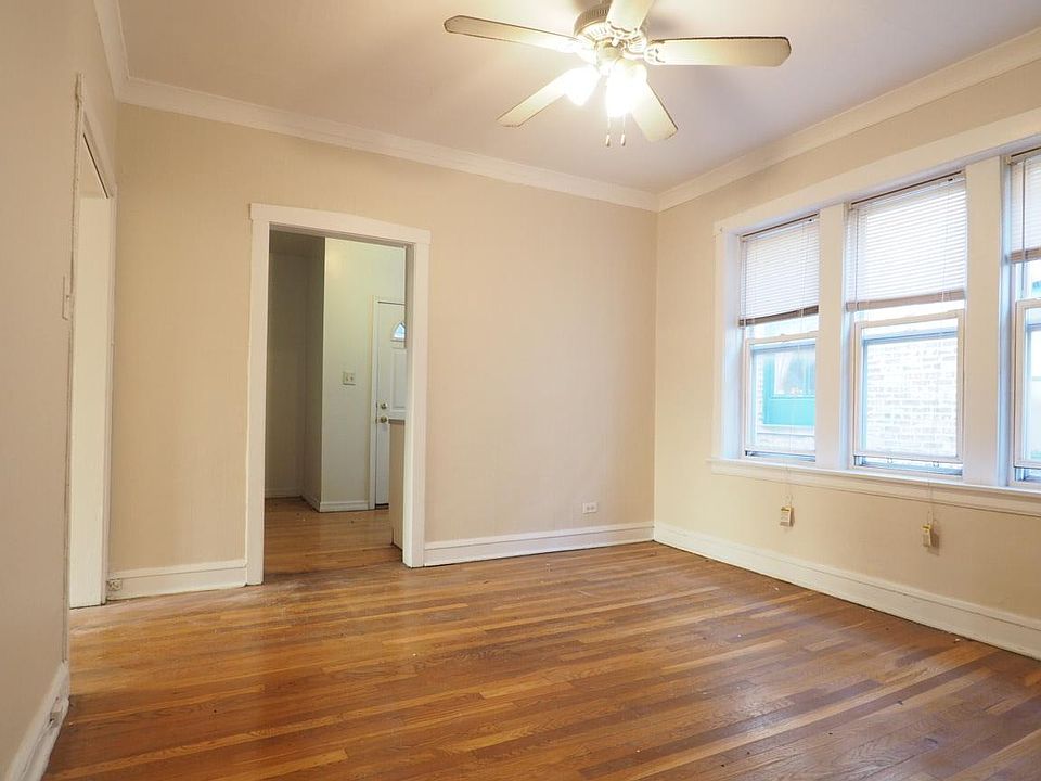 1st image of 4045 1/2 N Mozart St APT 2W