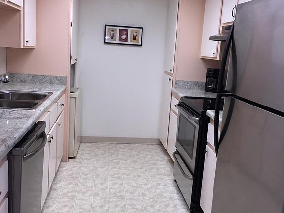 3rd image of 10444 N 69th St APT 203