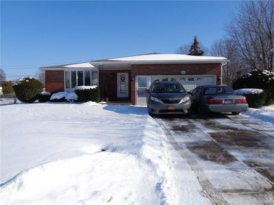 14 Lakewood Dr, Orchard Park, NY, 14127