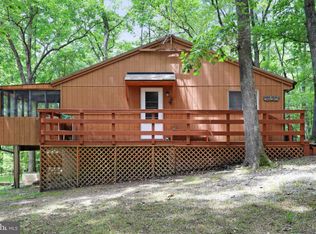 222 Damselfly Ln, Hedgesville, WV 25427