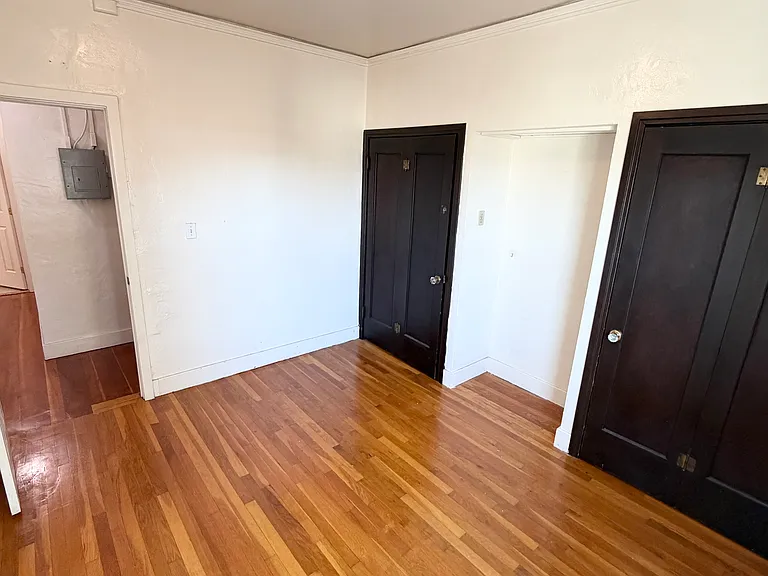 2555 Virginia St #202 — Photo 4