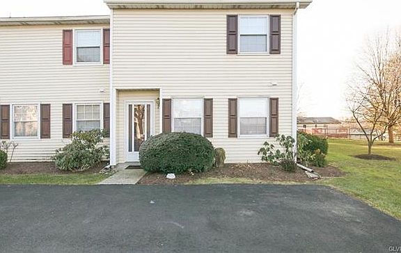 2nd image of 402 Briarwood Dr