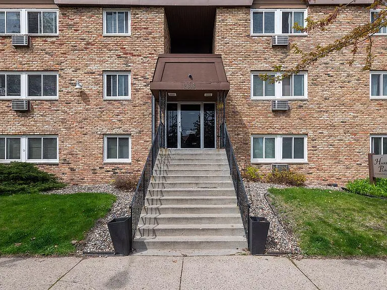 2616 Harriet Ave #215 — Photo 10