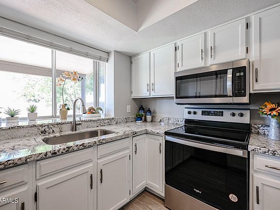 5th image of 13020 N 42nd Drive
