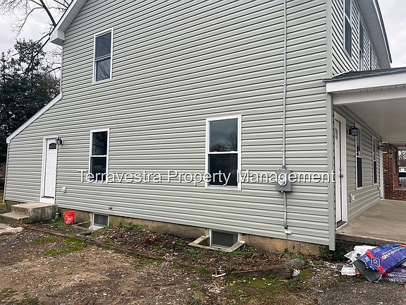 5th image of 440-442 S Barber Ave #527BAE096