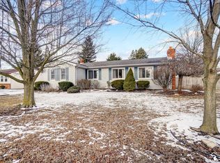 864 Dempster St, Temperance, MI 48182