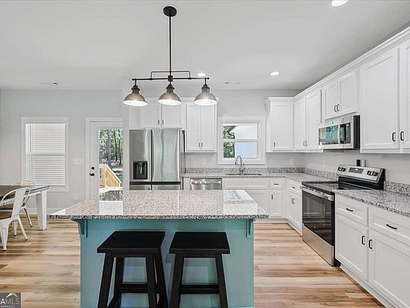 5th image of 1632 New Rosedale Rd NE