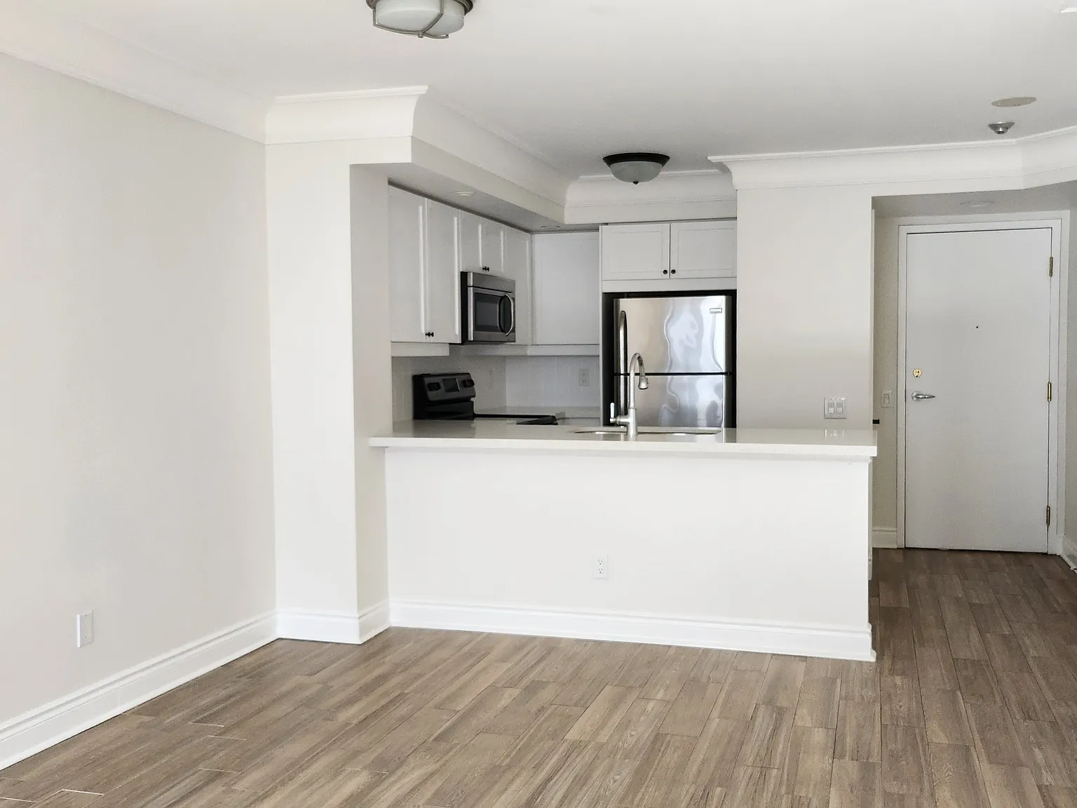 5 Northtown Way — Photo 4