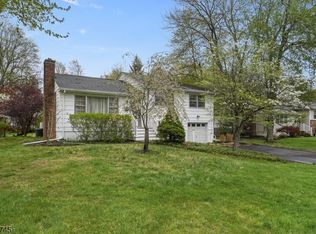 34 BERKSHIRE DRIVE, Berkeley Heights Twp., NJ 07922