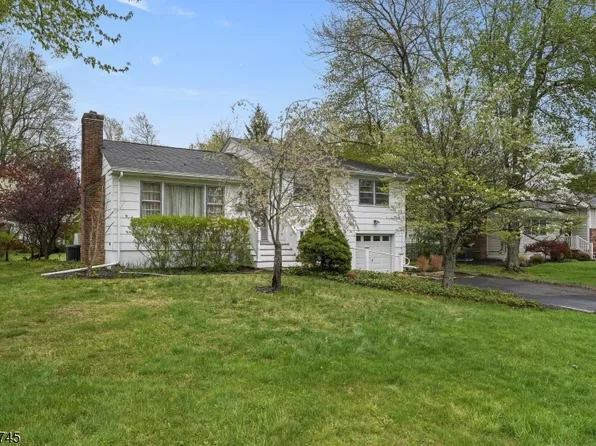 34 BERKSHIRE DRIVE, Berkeley Heights Twp., NJ 07922