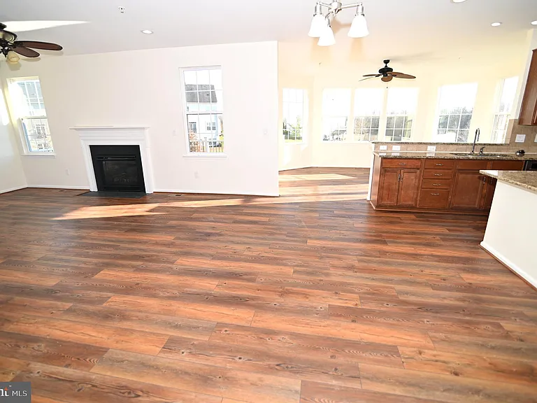 7001 Chaptico Ct — Photo 37