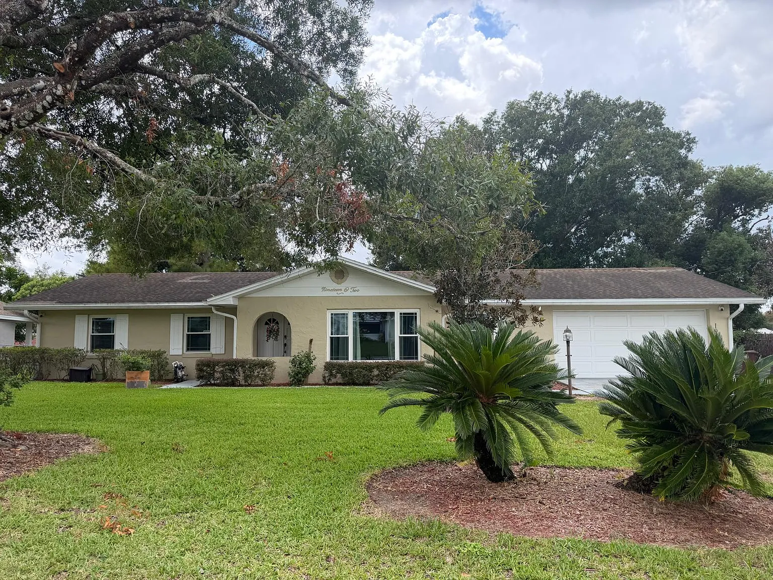 3 bed, 1469 sqft, $2,400 — Photo 1