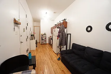 Rented by Rennit Inc.