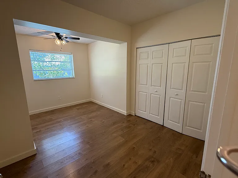 2870 SW 37th Ct #2868 — Photo 4
