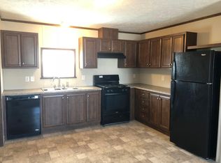 32640 Lewis Ct, New Haven, MI