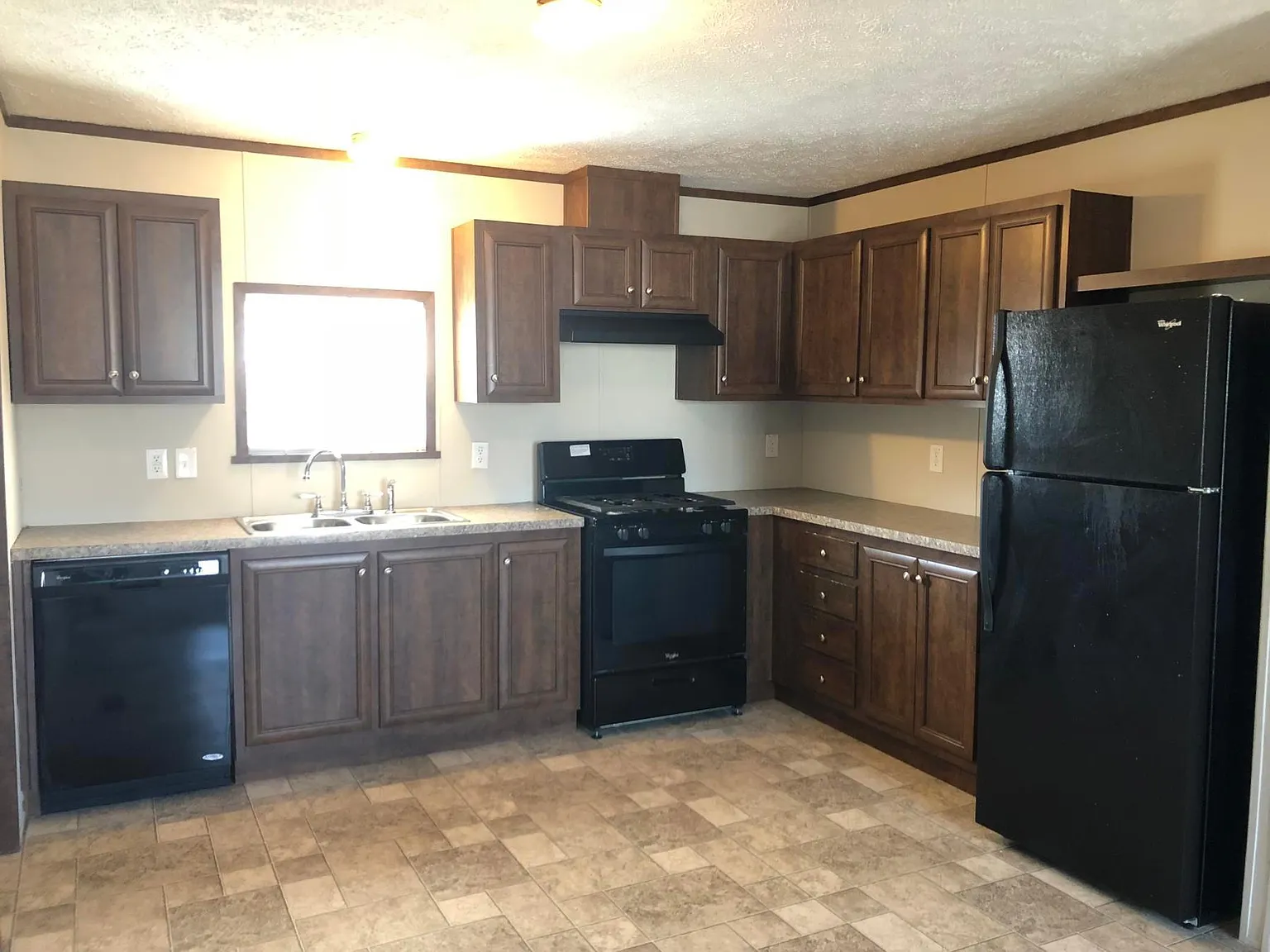 32640 Lewis Ct photo 1