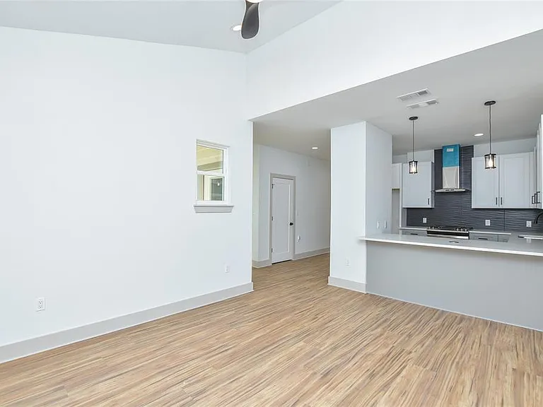 7103 Bennett Ave #2 — Photo 6