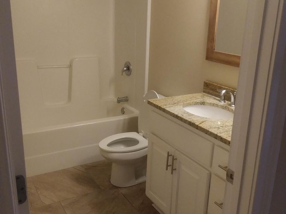 2nd image of 117 Broad St APT B