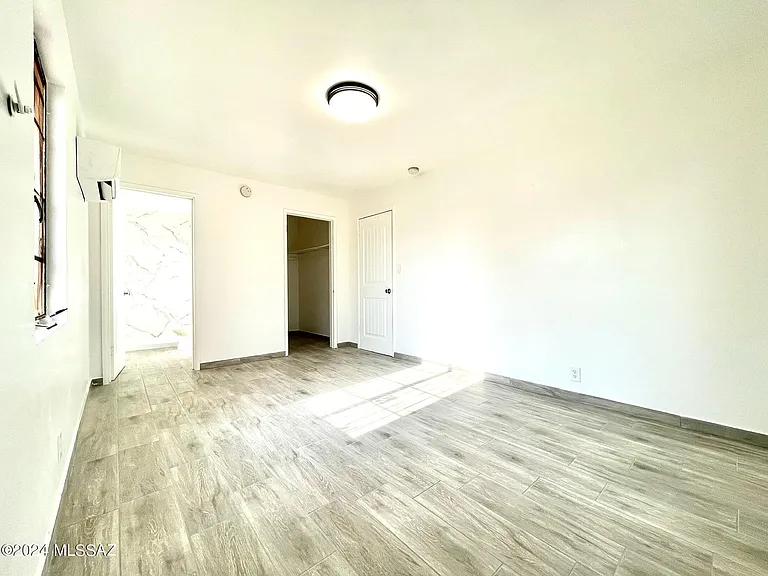 3830 E 2nd St #8 — Photo 7