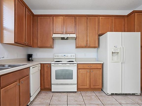 5th image of 14563 Clarkson Dr