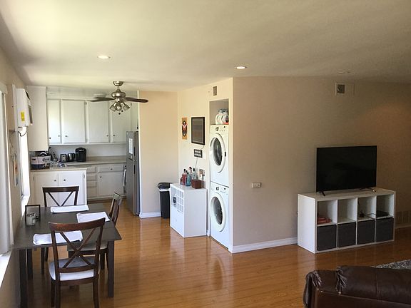 4th image of 1456 S Wooster St APT 5