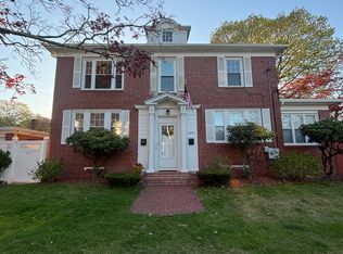 1376 Smith St FLOOR 2, North Providence, RI 02911